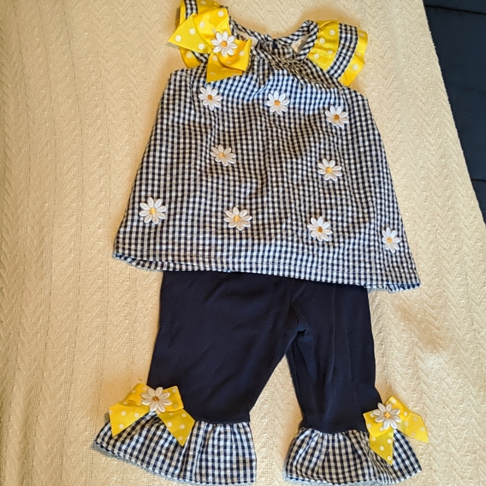 BlueBeri Boulevard Daisy Outfit